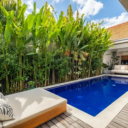 Villa Royal Canggu - 3 Minutes To Finns Beach Club!
