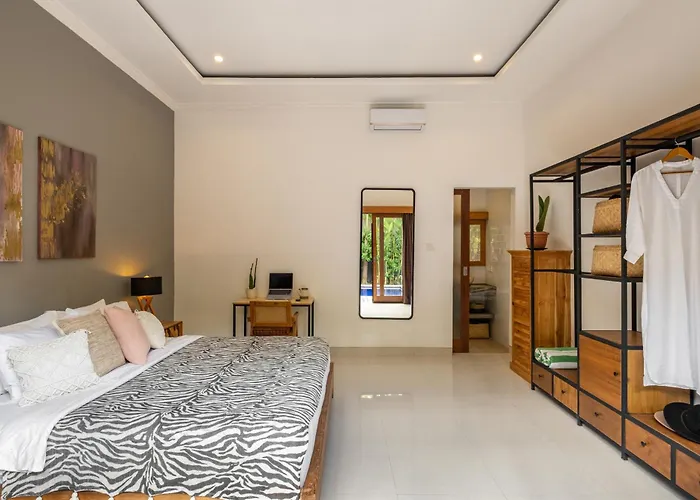 Villa Royal - 3 Minutes To Finns Club! Canggu
