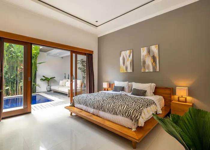Villa Royal - 3 Minutes To Finns Club! Canggu